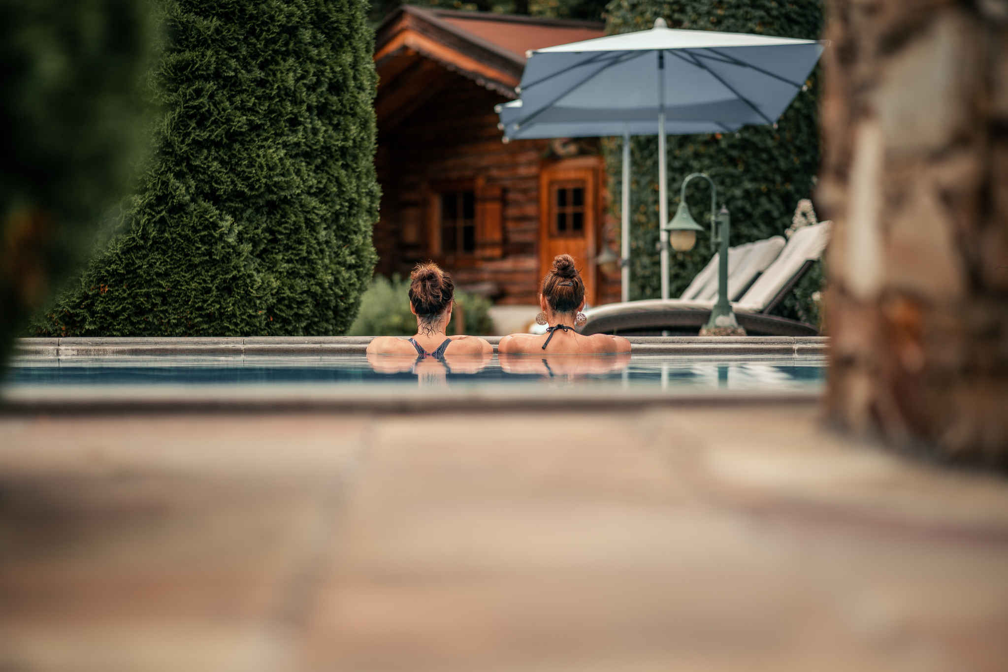 Sendlhofer's Natur Spa - Dein Wellnesshotel in Bad Hofgastein - Entspannen im Outdoorpool