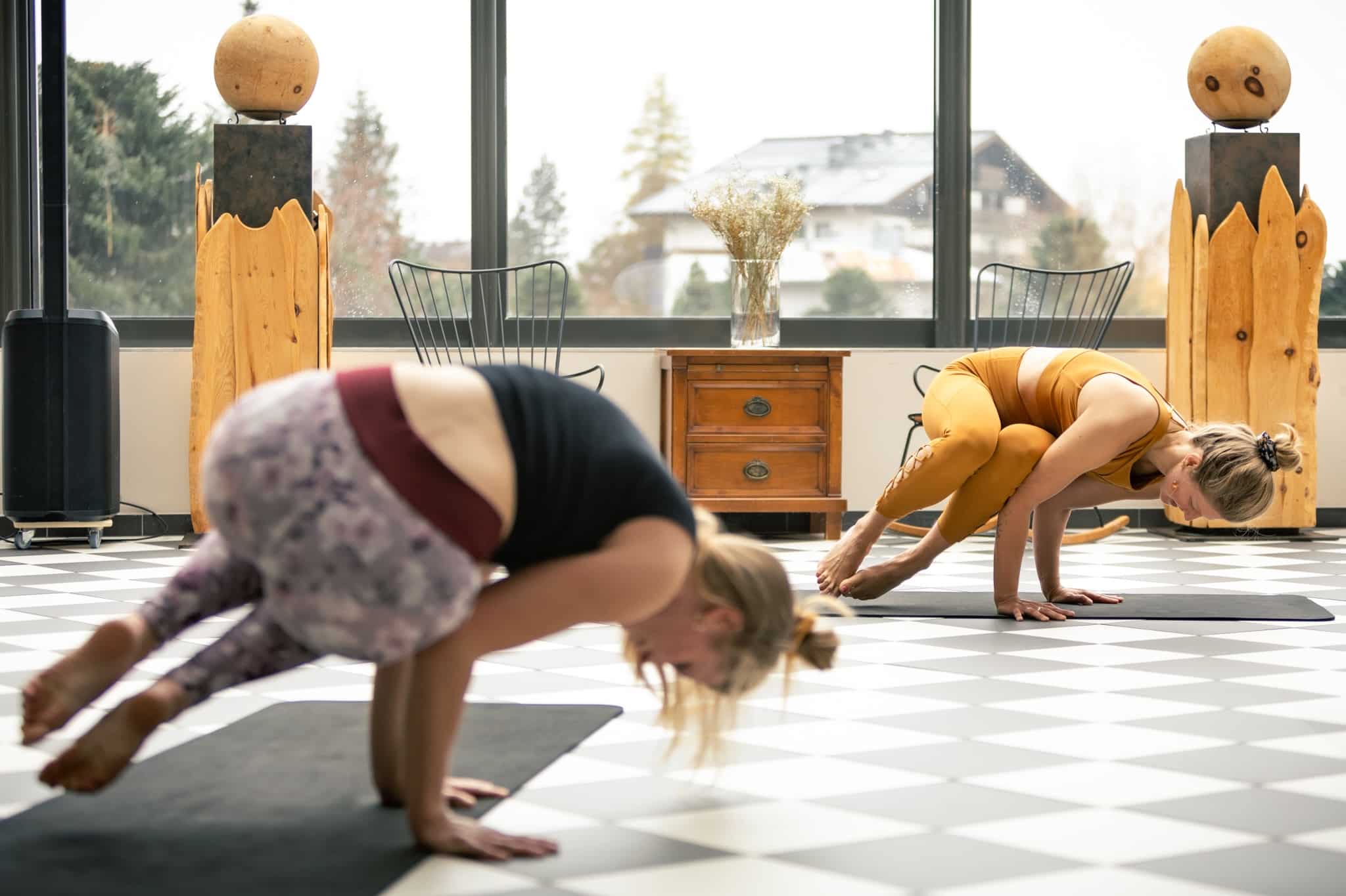 Yoga im Weitblick im Herbst