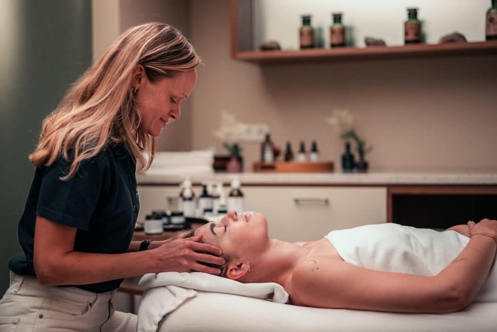 Gesichtsbehandlung im Spa im Sendlhofer's